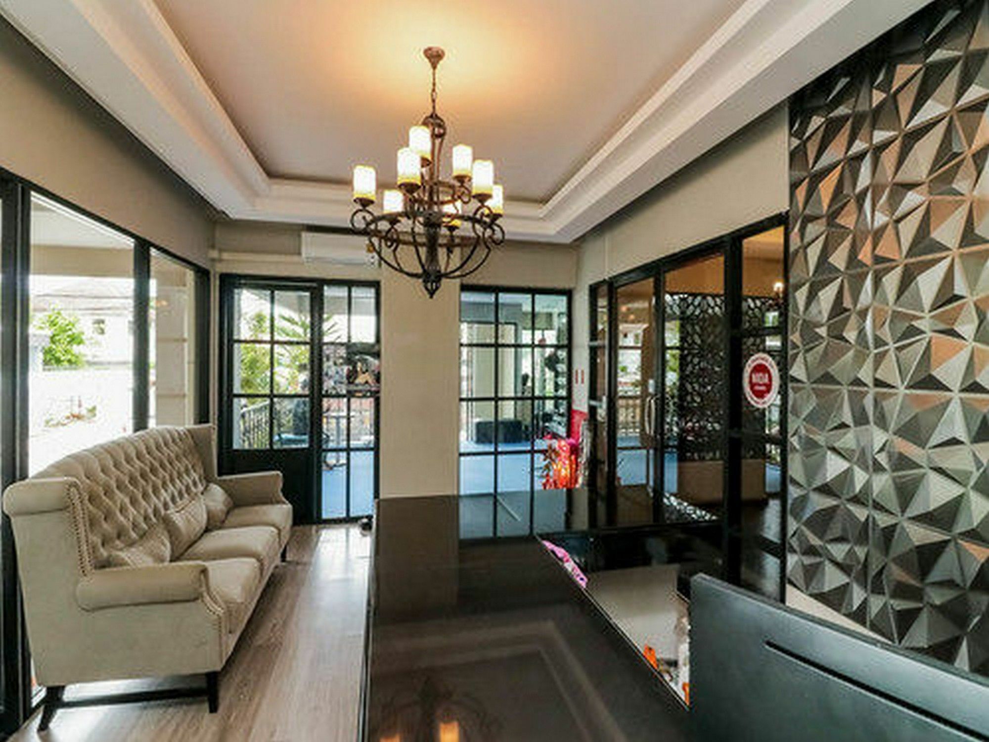Marisa Residence Bangkok Ngoại thất bức ảnh